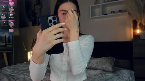 Mary online show from March 3, 2025, 7:43 am