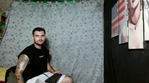 ethanjobs online show from November 27, 2025, 4:31 pm