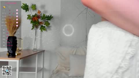 Dana today my first day online show from March 8, 2025, 7:53 pm