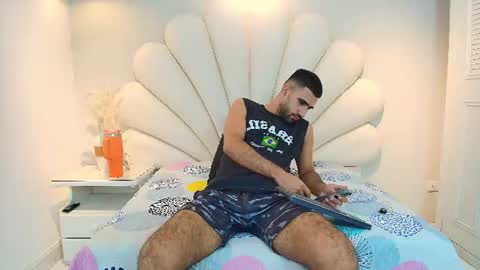 Snapshot of ethan__walker chatting on July 26, 2026, 12:45 pm Ethan online show from July 26, 2026, 12:45 pm