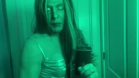 Bustedpussy online show from May 16, 2026, 7:34 pm