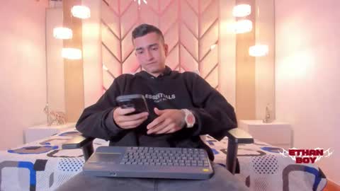 Ethan online show from February 19, 2026, 8:38 pm