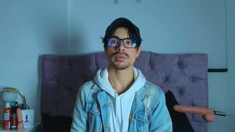 ethan  online show from February 22, 2026, 2:13 am