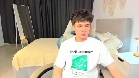 Snapshot of ethan_crowe chatting on July 16, 2026, 10:54 am Ethan online show from July 16, 2026, 10:54 am