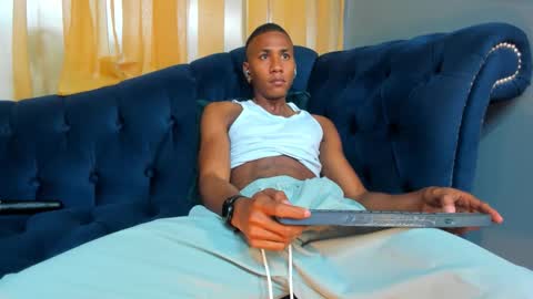 King Ethan online show from November 5, 2025, 3:12 pm