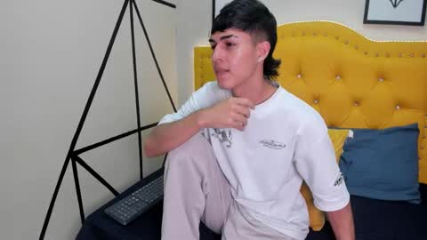 E T H A N  online show from February 27, 2026, 8:09 pm