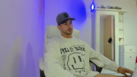 Snapshot of ethan_mullers1 chatting on January 25, 2025, 8:21 pm Ethan Muller online show from January 25, 2025, 8:21 pm