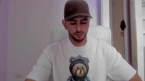 Snapshot of ethan_mullers1 chatting on January 31, 2025, 7:51 pm Ethan Muller online show from January 31, 2025, 7:51 pm