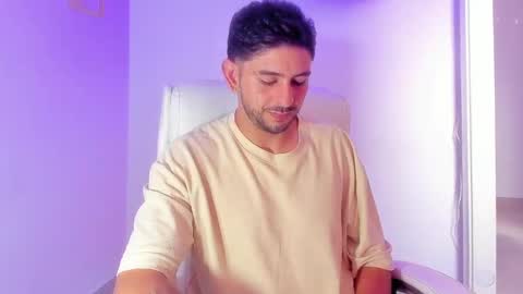 Snapshot of ethan_mullers1 chatting on February 4, 2025, 8:06 pm Ethan Muller online show from February 4, 2025, 8:06 pm