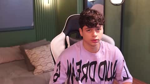 ethan_occonor online show from September 19, 2025, 11:33 am