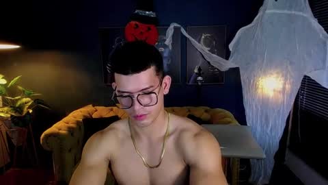 ETHAN RODGERS online show from October 29, 2025, 8:21 pm