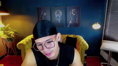 ETHAN RODGERS online show from November 11, 2025, 7:47 pm