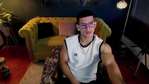 ETHAN RODGERS online show from November 14, 2025, 8:51 pm