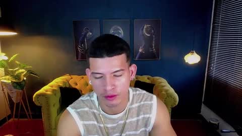 ETHAN RODGERS online show from November 18, 2025, 8:57 pm