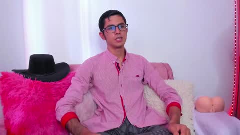 ETHAN SAI online show from December 9, 2024, 6:14 pm