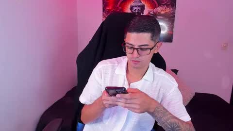 ETHAN SAI online show from November 10, 2025, 6:51 pm