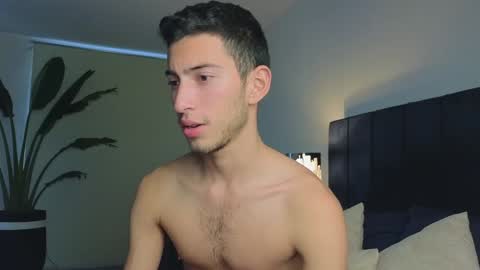 Snapshot of ethan_skiny_ chatting on December 7, 2024, 9:44 pm Joan online show from December 7, 2024, 9:44 pm