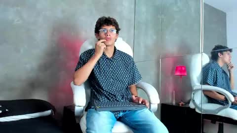 Snapshot of ethan_todd chatting on May 19, 2026, 3:24 am ethan_todd online show from May 19, 2026, 3:24 am