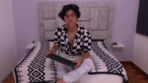 Snapshot of ethan_villa chatting on February 3, 2025, 1:08 pm Ethan Villa online show from February 3, 2025, 1:08 pm