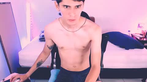 EthanColeeman online show from September 16, 2025, 1:34 pm