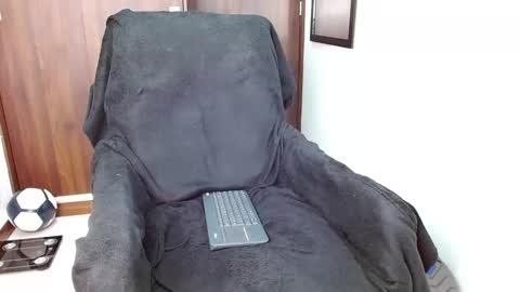 ethangreey1 online show from March 3, 2025, 8:32 pm