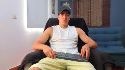 Snapshot of ethangreey1 chatting on April 27, 2026, 3:43 pm ethangreey1 online show from April 27, 2026, 3:43 pm