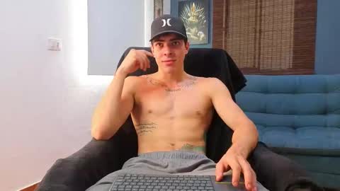 Snapshot of ethangreey1 chatting on May 5, 2026, 1:52 pm ethangreey1 online show from May 5, 2026, 1:52 pm