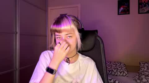 Emily online show from November 12, 2025, 5:19 am