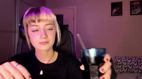 Emily online show from November 13, 2025, 5:17 am