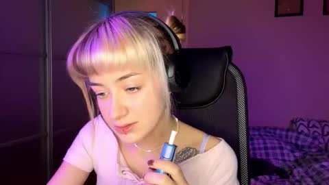 Emily online show from November 19, 2025, 5:18 am