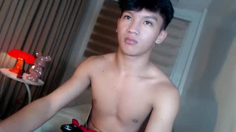 Rey online show from April 11, 2026, 10:36 pm