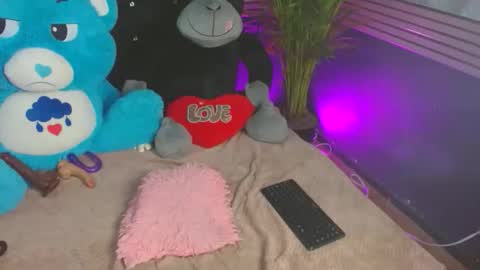 eva_06 online show from November 8, 2025, 11:25 pm