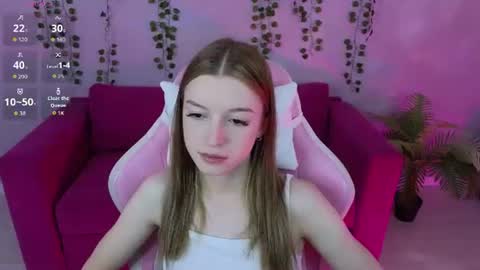Snapshot of eva__thompson chatting on June 15, 2026, 12:57 am Eva online show from June 15, 2026, 12:57 am