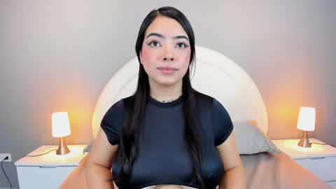 Snapshot of eva_bigboobs_ chatting on October 17, 2025, 11:35 am EVA online show from October 17, 2025, 11:35 am