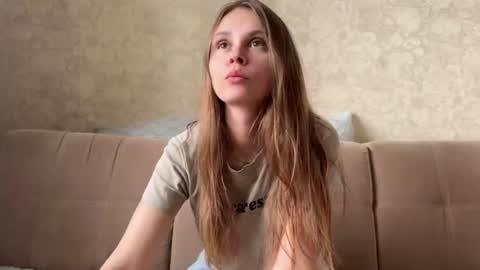 Eva Calvin online show from July 27, 2026, 3:57 am