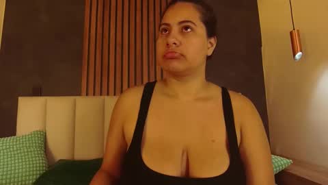 EVA DAEMON  online show from November 1, 2025, 11:34 am