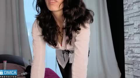 eva delight online show from April 18, 2026, 12:09 pm