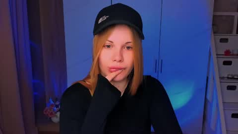 Snapshot of eva_ellis chatting on May 16, 2026, 10:30 pm Eva online show from May 16, 2026, 10:30 pm