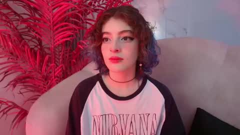 E V A online show from December 2, 2025, 8:26 pm