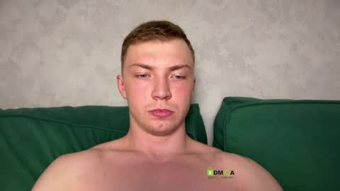 Eva and Iron online show from April 18, 2026, 7:29 pm