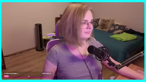 Snapshot of eva_katt chatting on July 24, 2026, 12:58 pm Gamer Katt online show from July 24, 2026, 12:58 pm