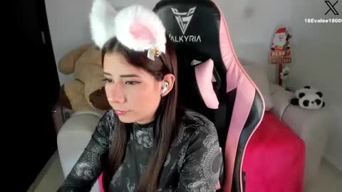 Eva   online show from January 15, 2025, 7:37 am