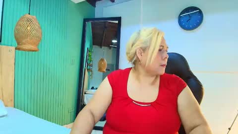 Snapshot of eva_love49 chatting on February 28, 2026, 7:04 pm eva_love49 online show from February 28, 2026, 7:04 pm