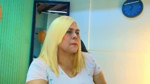 Snapshot of eva_love49 chatting on March 19, 2026, 6:56 pm eva_love49 online show from March 19, 2026, 6:56 pm