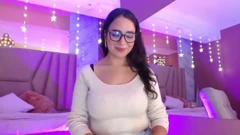 Snapshot of eva_mejia chatting on July 30, 2026, 2:27 pm Eva online show from July 30, 2026, 2:27 pm