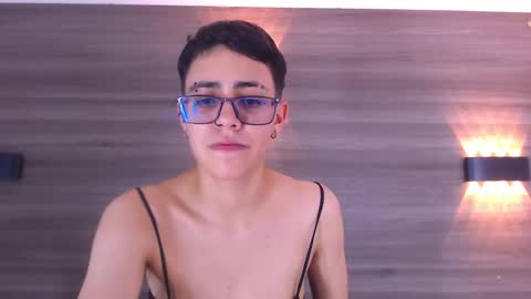 Snapshot of eva_monwalker chatting on February 1, 2025, 1:44 am Eva cute online show from February 1, 2025, 1:44 am