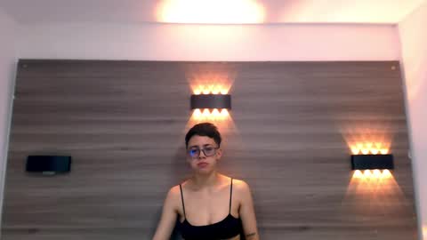 Snapshot of eva_monwalker chatting on February 4, 2025, 7:22 pm Eva cute online show from February 4, 2025, 7:22 pm