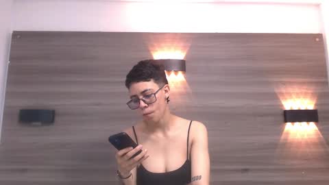 Snapshot of eva_monwalker chatting on February 15, 2025, 7:06 pm Eva cute online show from February 15, 2025, 7:06 pm