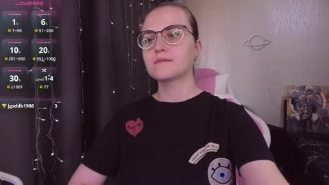 Eva online show from October 9, 2025, 7:50 am