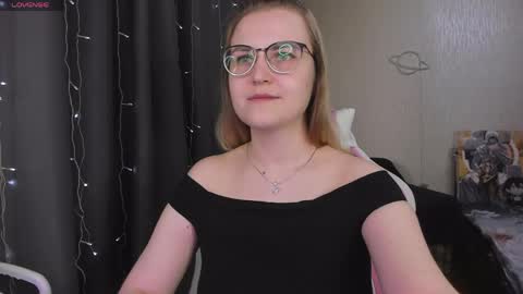 Snapshot of eva_orchid chatting on April 25, 2026, 1:41 pm Eva online show from April 25, 2026, 1:41 pm